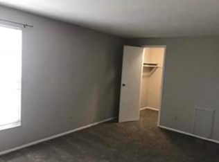 1603 McNaughten Rd, Columbus, OH 43232