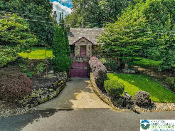 2860 Old Nazareth Rd, Easton, PA 18045