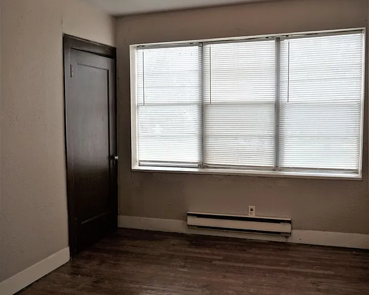 3400 N Robinson Ave — Photo 15