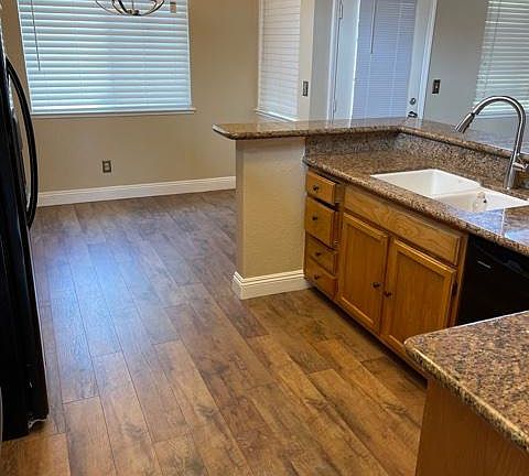 Kitchen / Dinning Area
