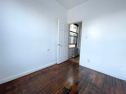 Rented by Pear NYC LLC | media 9