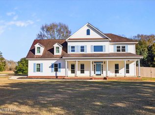 34 Hidden Hills Dr E, Picayune, MS 39466