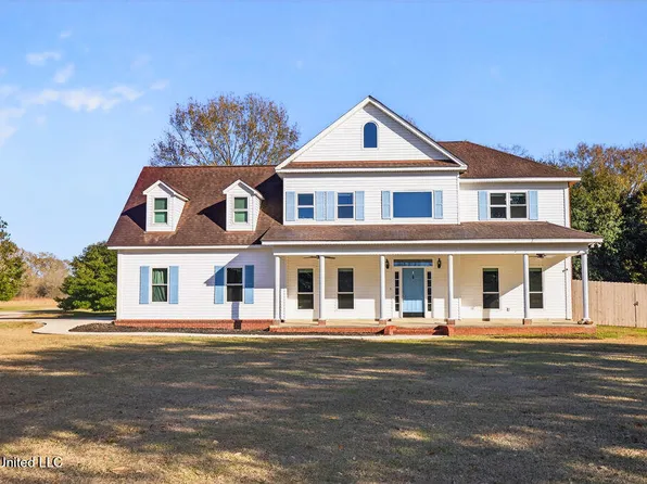 34 Hidden Hills Dr E, Picayune, MS 39466