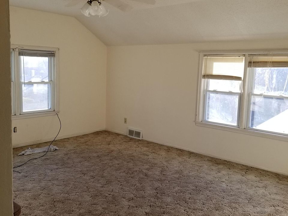 2nd image of 1515 7th Ave NW #3