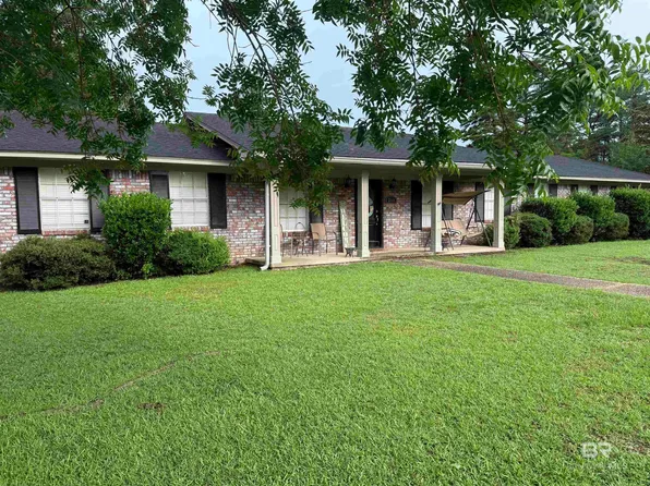 2103 Wildwood Dr, Brewton, AL 36426