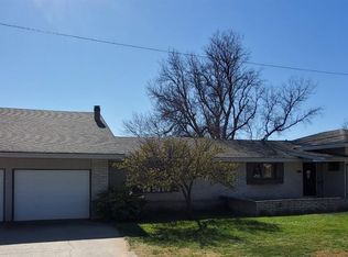 0810 W Woodsfield St, Norton, KS 67654
