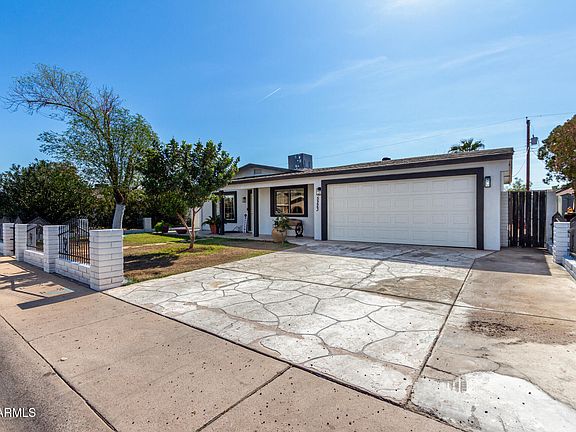 2nd image of 5223 W LEWIS Avenue