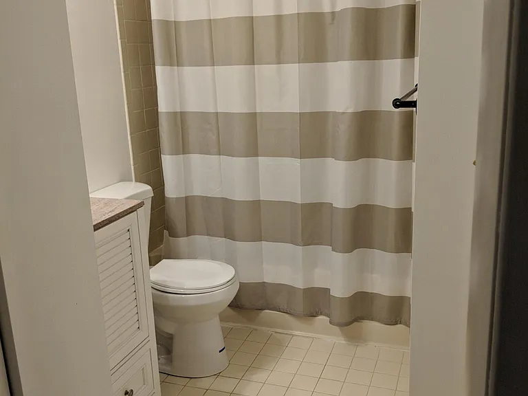 1208 Ravens Crest Dr — Photo 15