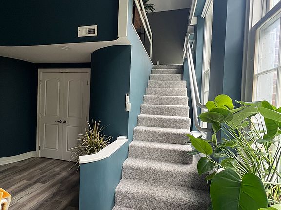 5th image of 523 N Bertrand St Unit 316