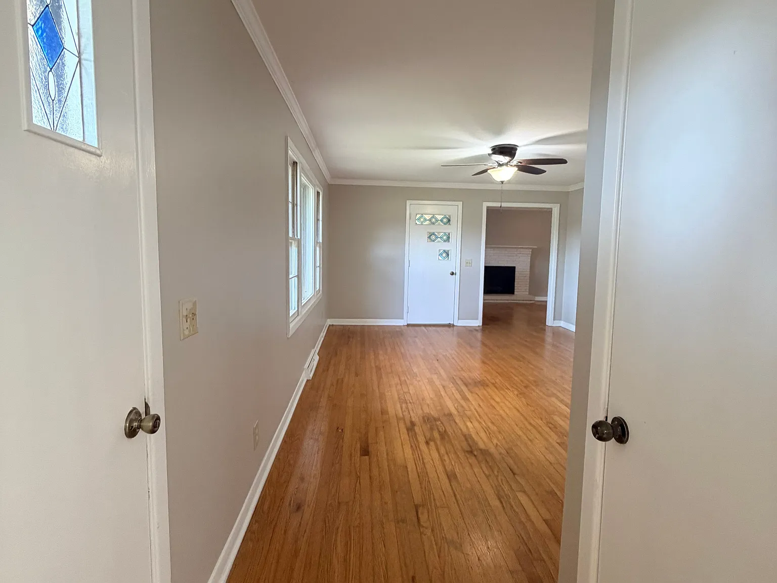 3 bed, 1.5 bath, 1412 sqft, $1,600 — Photo 3