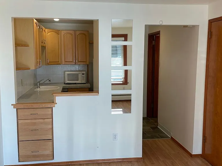1304 E Harrison St — Photo 10