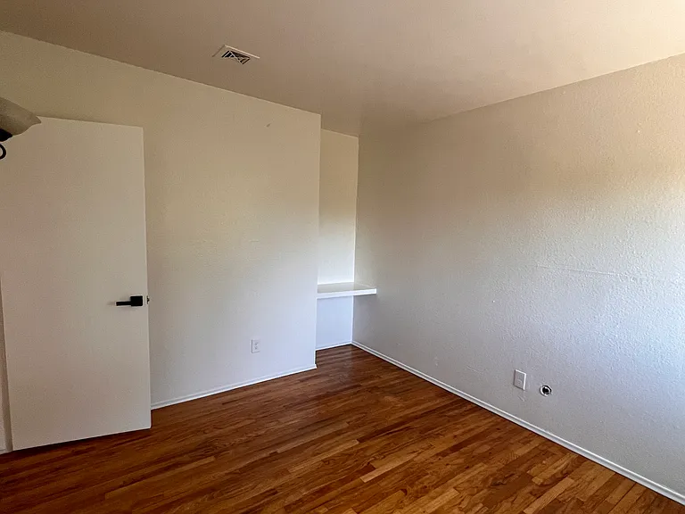 5741 Erlanger St — Photo 20
