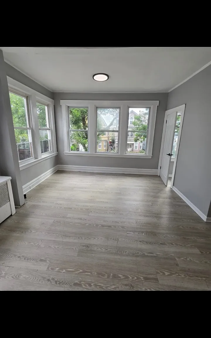 3 bed, $2,095 — Photo 4