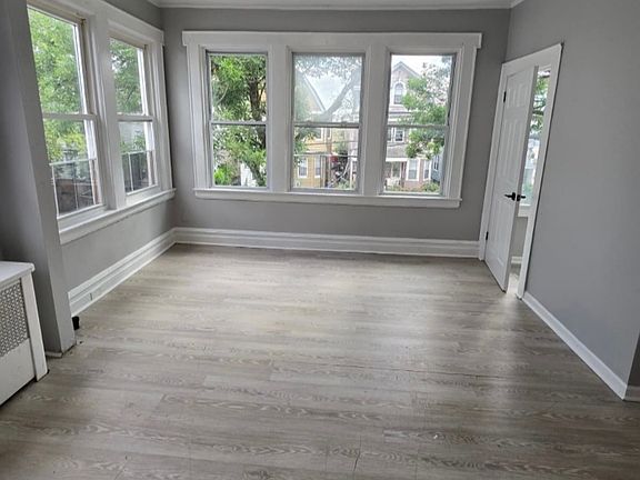 4th image of 47 Eckert Ave #2L