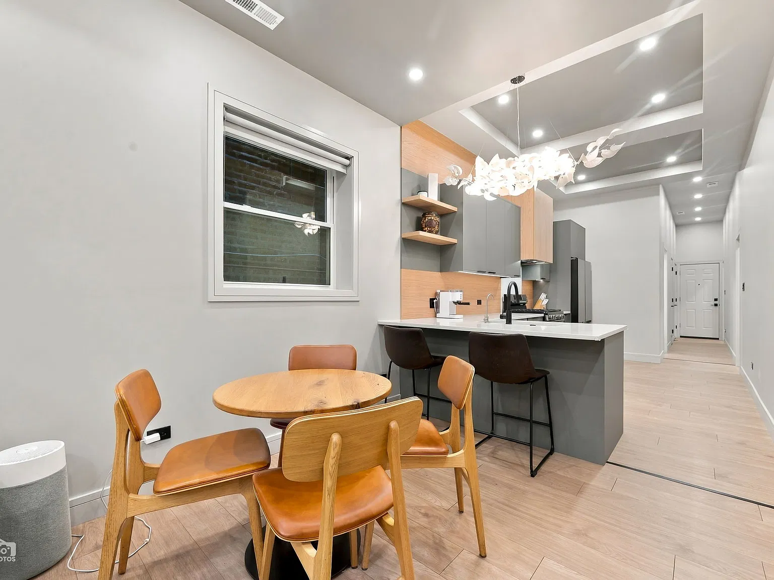 2 bed, 1150 sqft, $3,700 — Photo 4