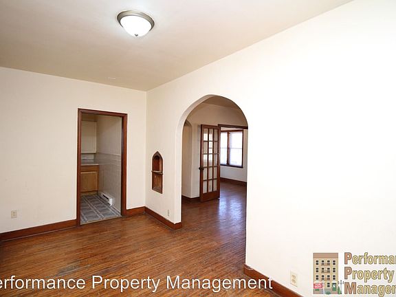 3rd image of 2910 Dudley St APT 3