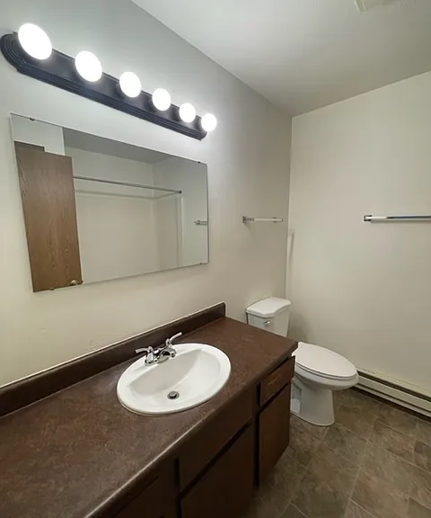 1001 10th Ave N #6 — Photo 8