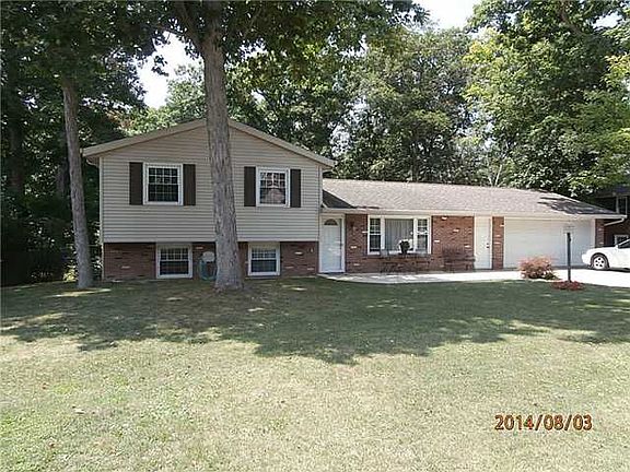 2nd image of 1946 Edgewood Dr