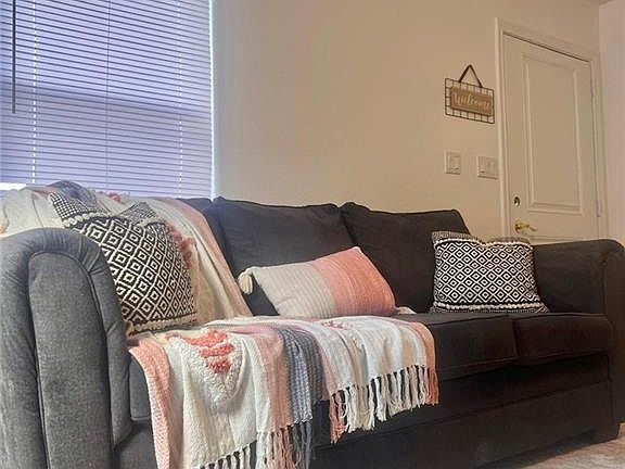 3rd image of 6502 Promenade Ave