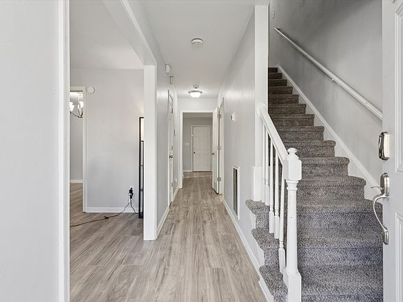 5th image of 1047 Avenue G