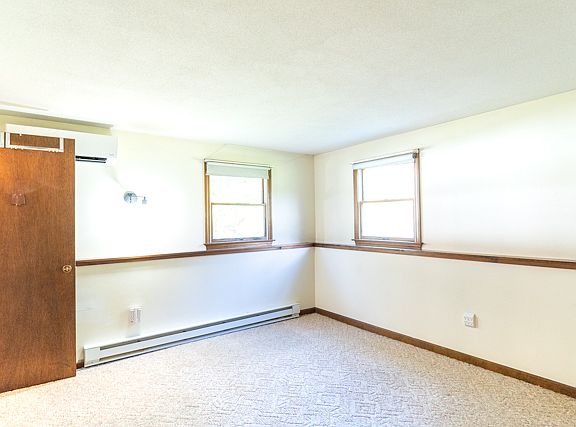 4th image of 93 N Hillside Rd #B
