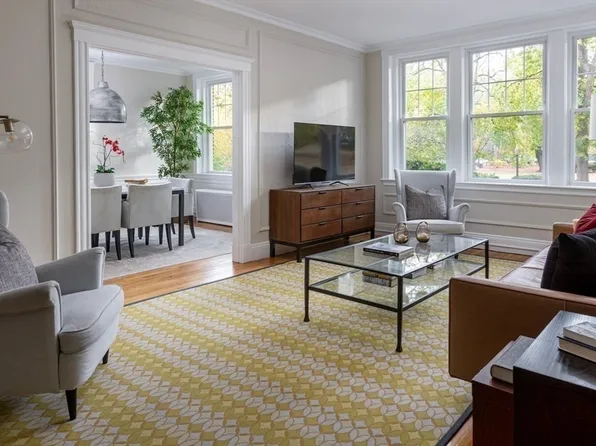 15 Thatcher St #F1-1, Brookline, MA 02446