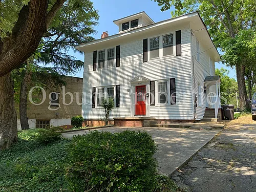 496 W End Blvd Photo 1