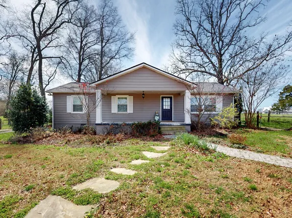 519 Old Columbia Rd, Unionville, TN 37180