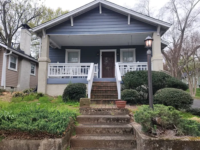 3 bed, 1.0 bath, 940 sqft, $2,800 — Photo 1