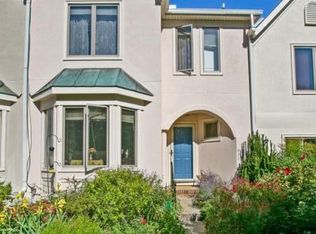 627 Stoney Spring Dr, Baltimore, MD 21210