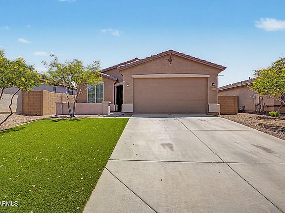 3rd image of 2513 W ARROYO Way