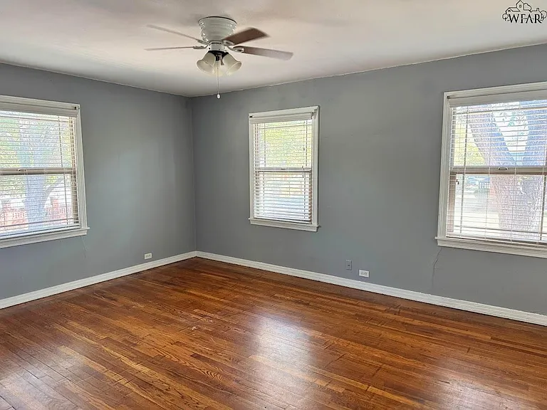 1801 Rose St — Photo 13