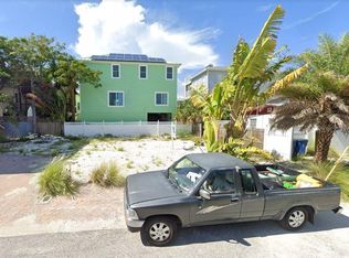 110 90th Ave, Treasure Island, FL 33706