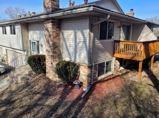 1644 Hickory Hill Dr, Saint Paul, MN 55122