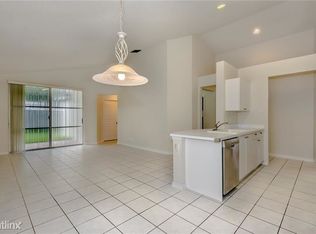 5805 N Plum Bay Pkwy, Tamarac, FL 33321