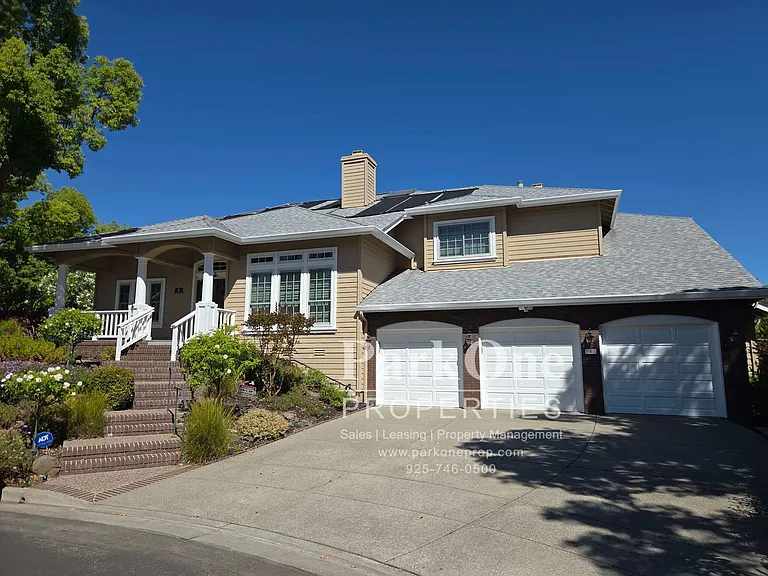 6 Westward Ln — Photo 2