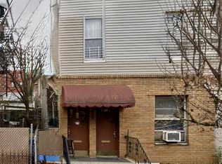 1608 Summit Ave, Union City, NJ 07087