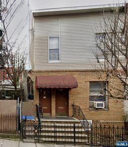 1608 Summit Ave, Union City, NJ, 07087