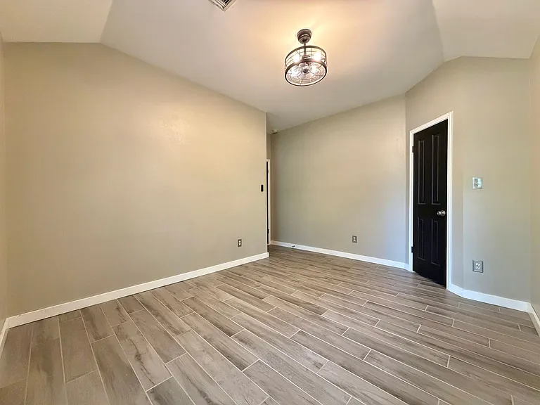 12518 Zeller Ln — Photo 22