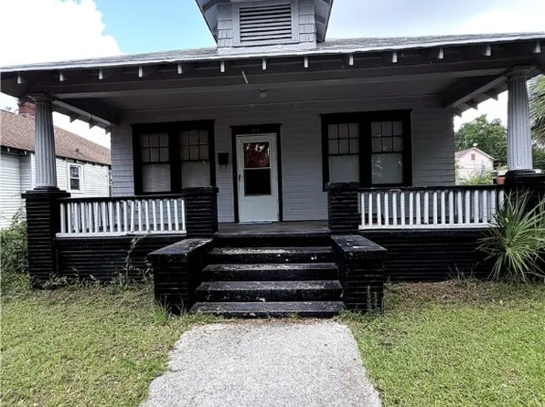 512 W 44th Street, Savannah, GA 31405