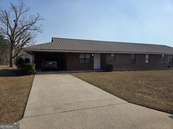 300 Randolph Dr, Vidalia, GA 30474