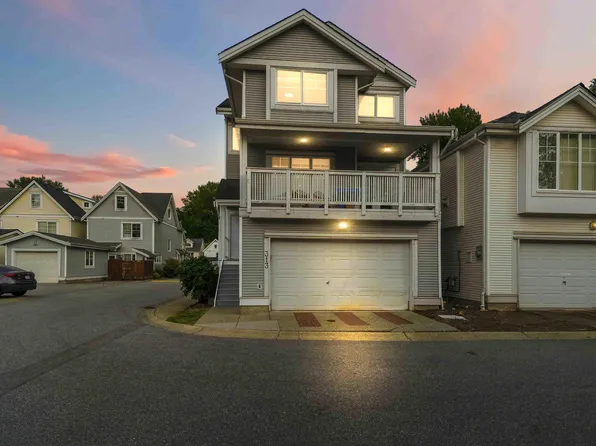 3000 Riverbend Dr #313, Coquitlam, BC V3C 6R1
