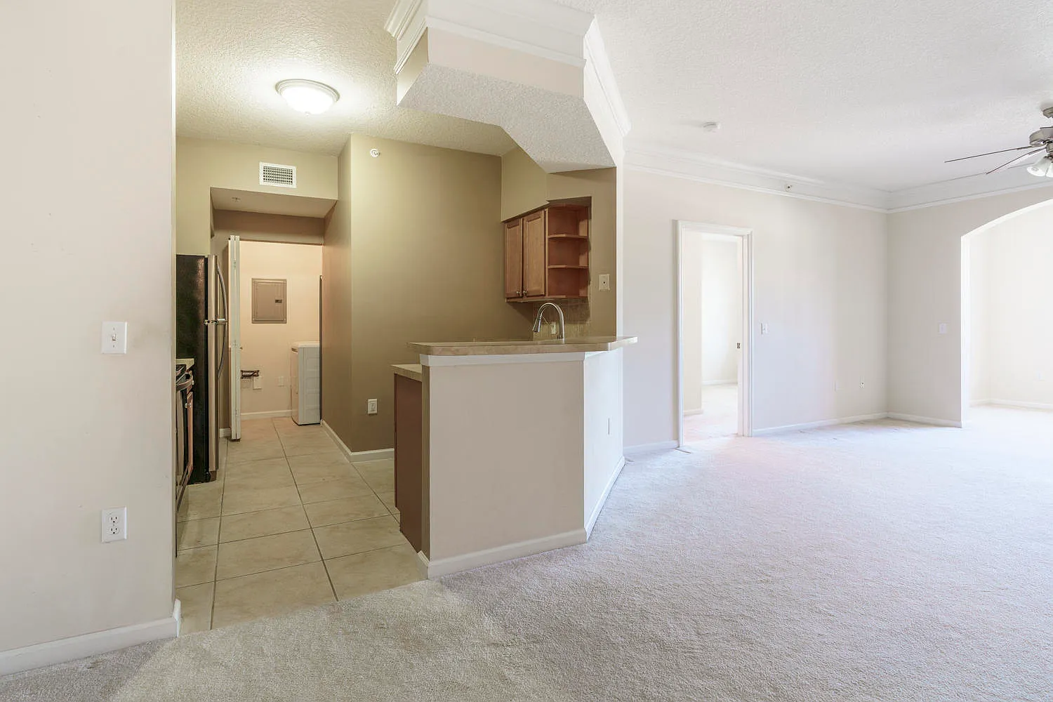 2 bed, 2.0 bath, 1213 sqft, $2,300 — Photo 4