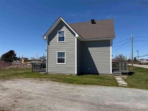 3rd image of 2548 Main St