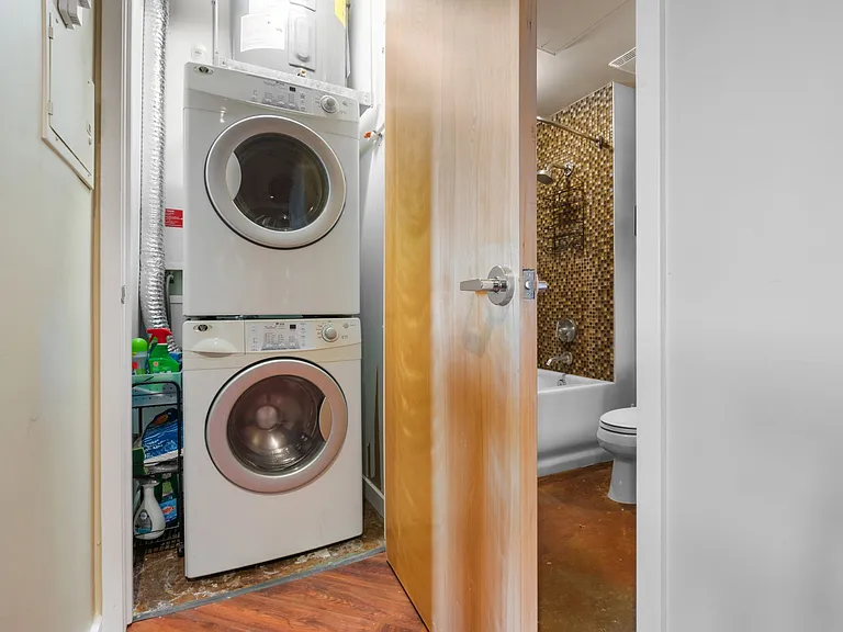600 12th Ave S #405 — Photo 10
