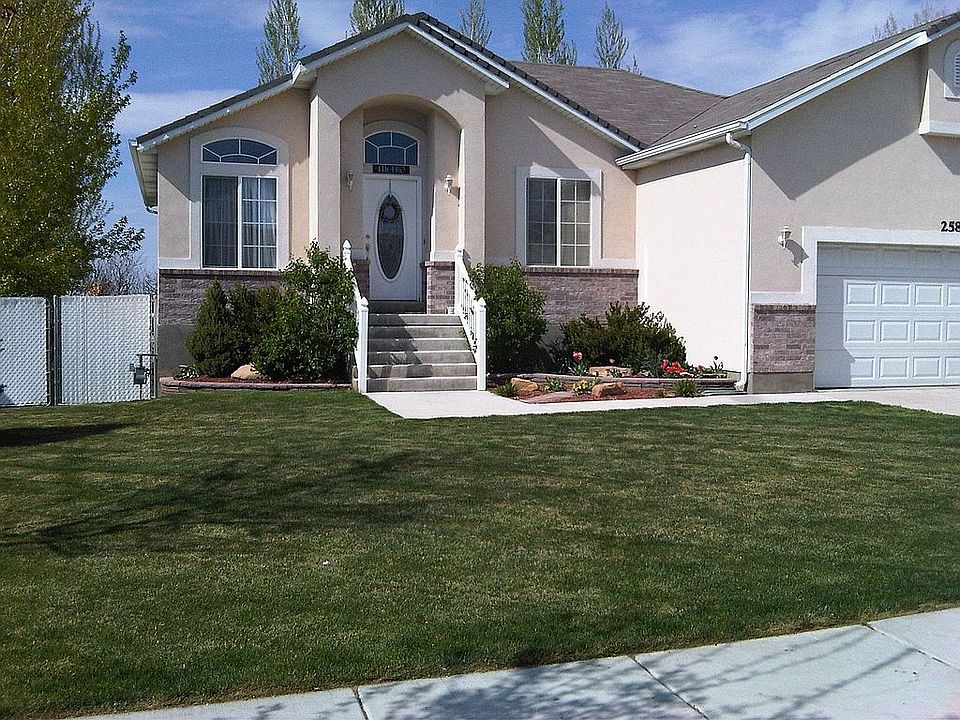 Front Curb between trees