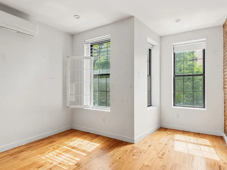 1663 Madison St #1L — Photo 9