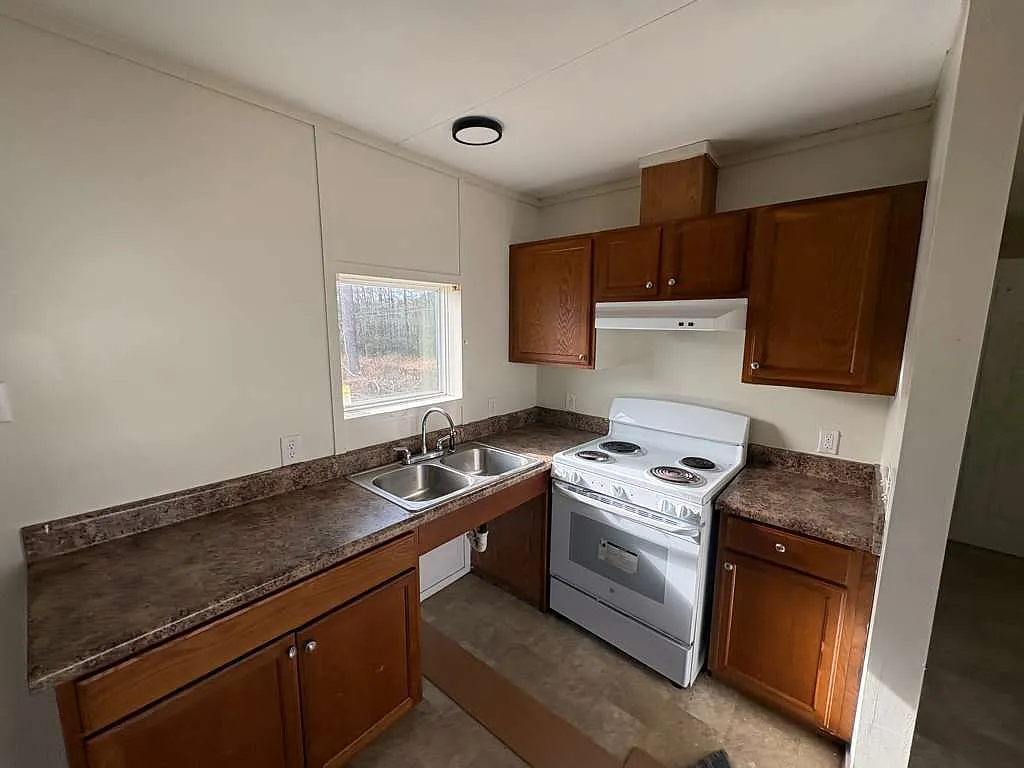 Sylvania MHP — Photo 3