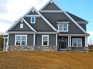 6868 Deer Tail Dr, Medina, OH 44256