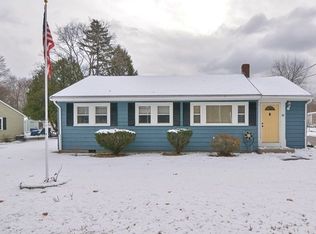 42 School House Ln, Billerica, MA 01821
